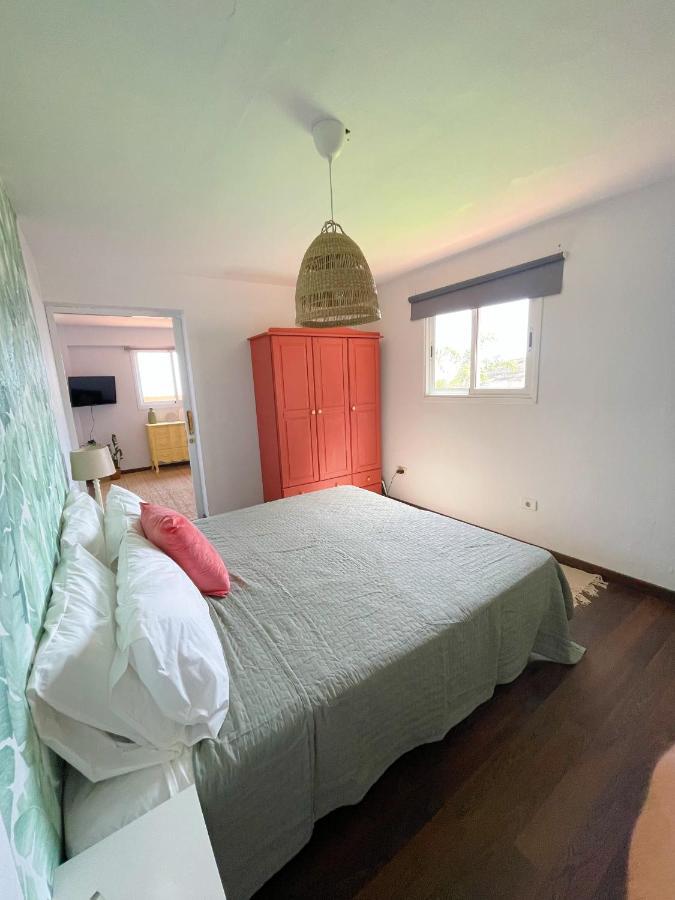 Casa con piscina y jardín con vistas al mar Vila Puerto de la Madera Exterior foto